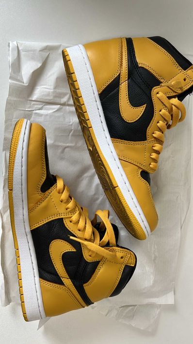 Nike Air Jordan 1 High OG "Pollen"