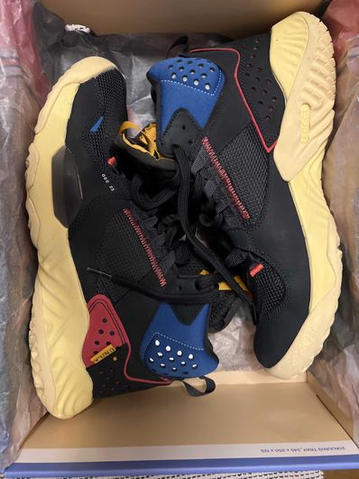 UNION × NIKE JORDAN DELTA MID "OFF NOIR"