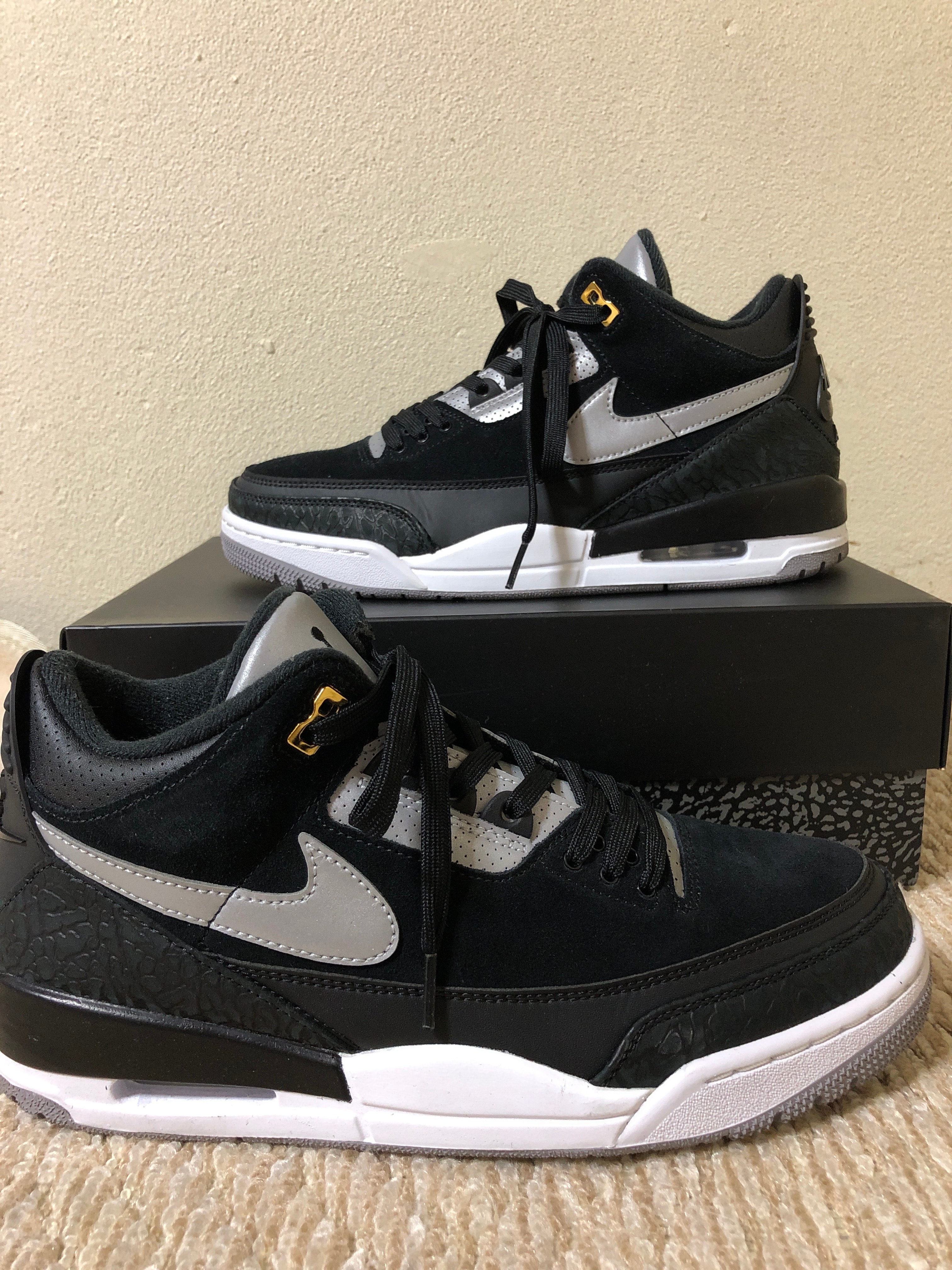 Nike Air Jordan 3 Retro Tinker "Black/Cement Grey"