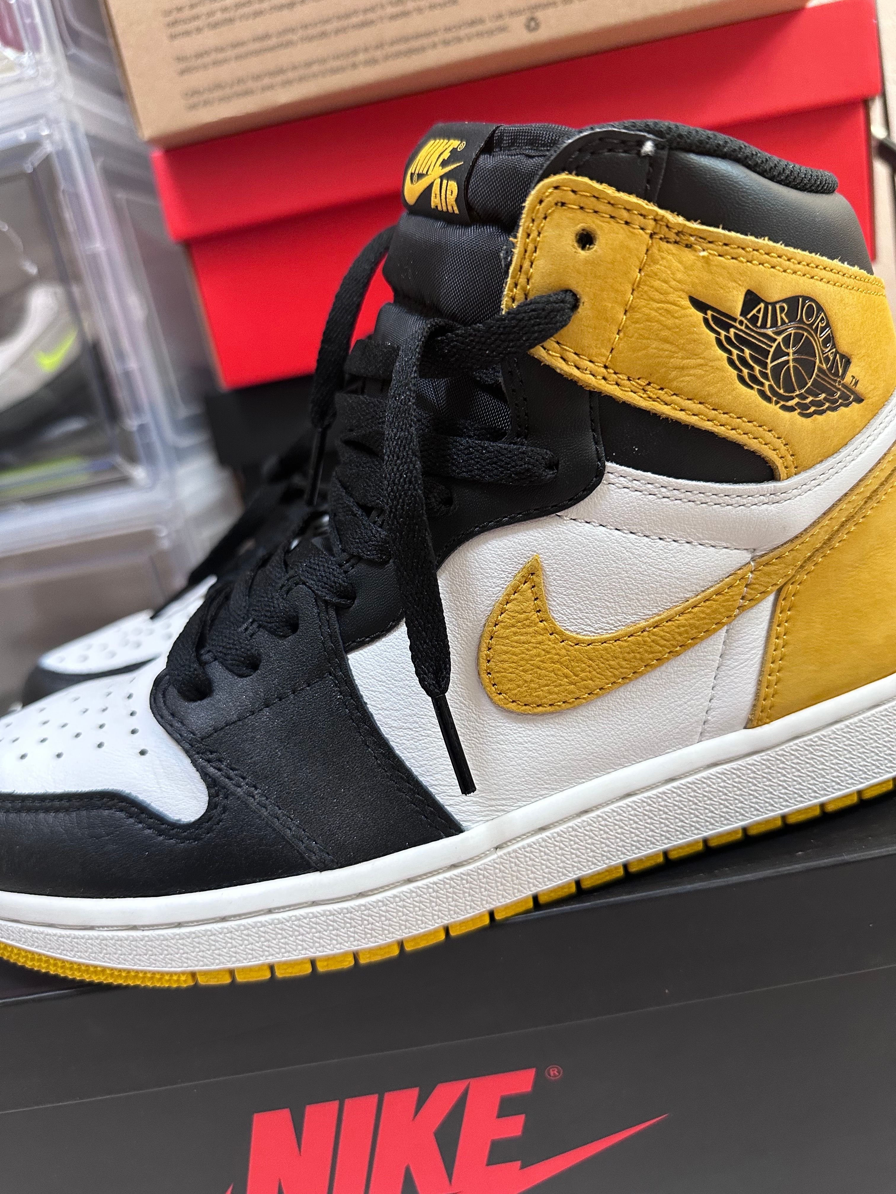 Nike Air Jordan 1 Retro High OG "Black Toe/Yellow Ochre"