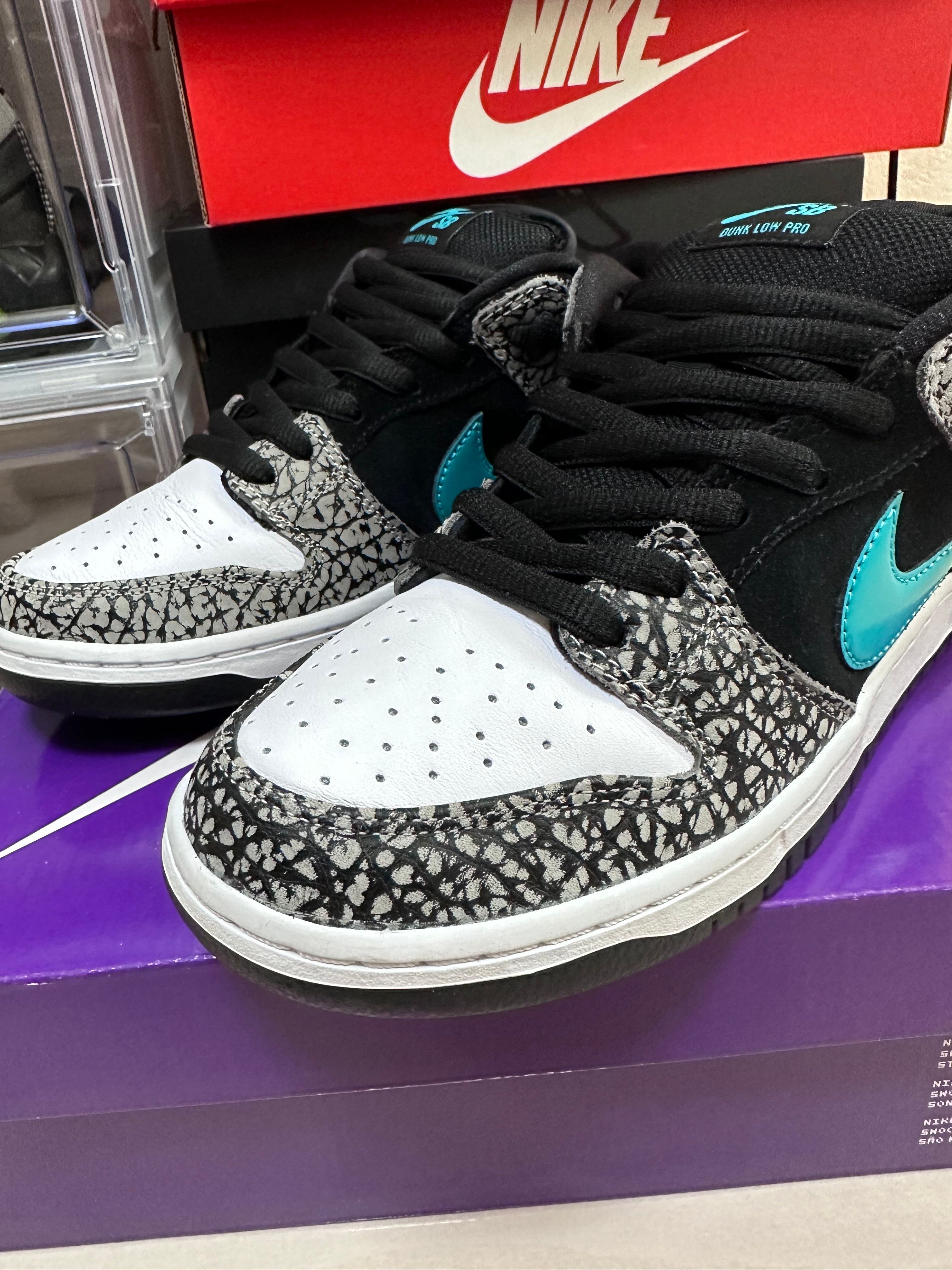 Nike SB Dunk Low "Elephant/Safari"