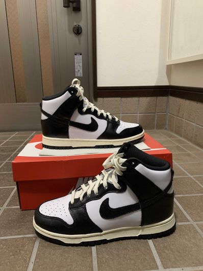 Nike Women's Dunk High "Vintage Black"