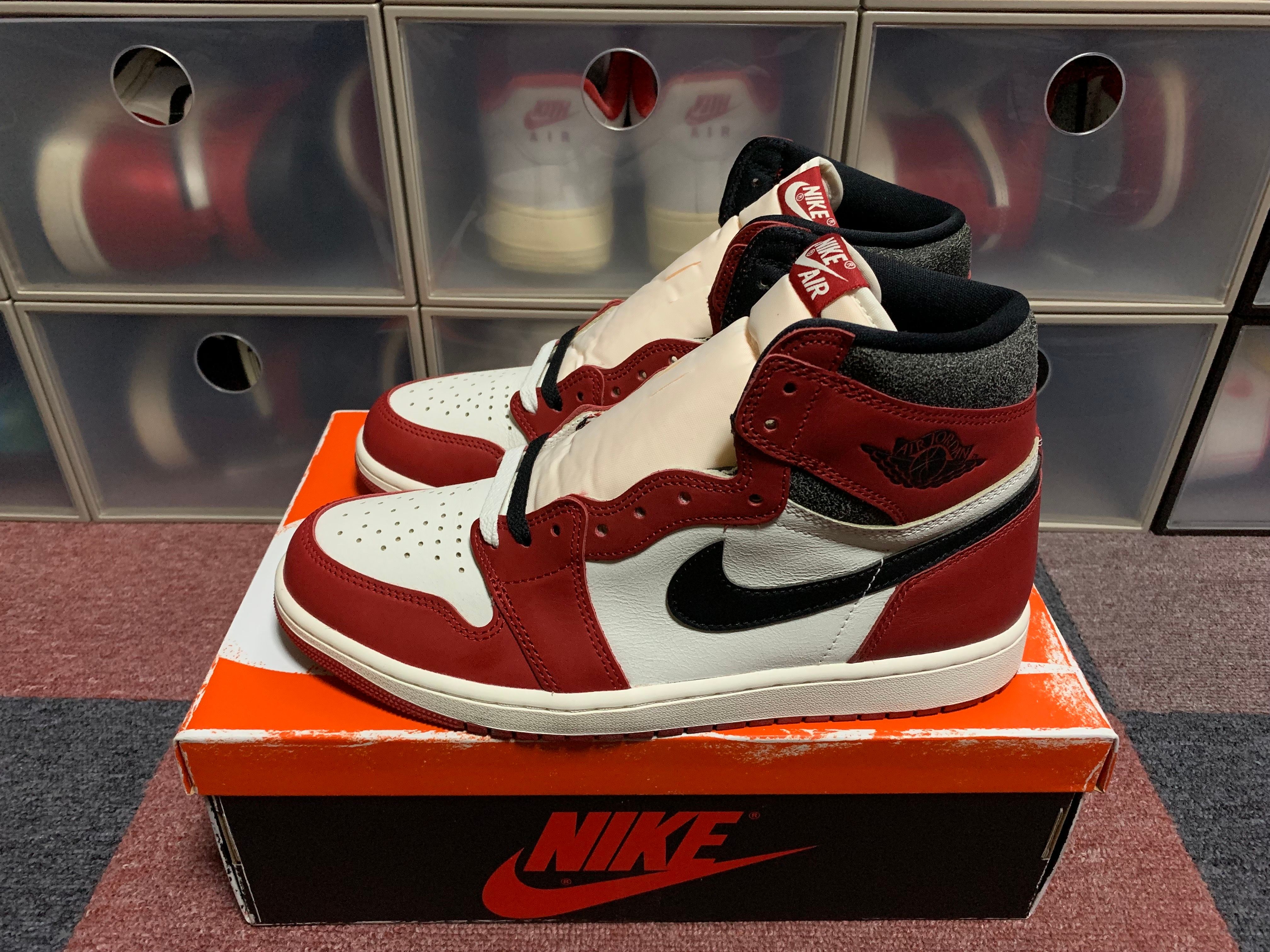 Nike Air Jordan 1 High OG "Lost & Found/Chicago"