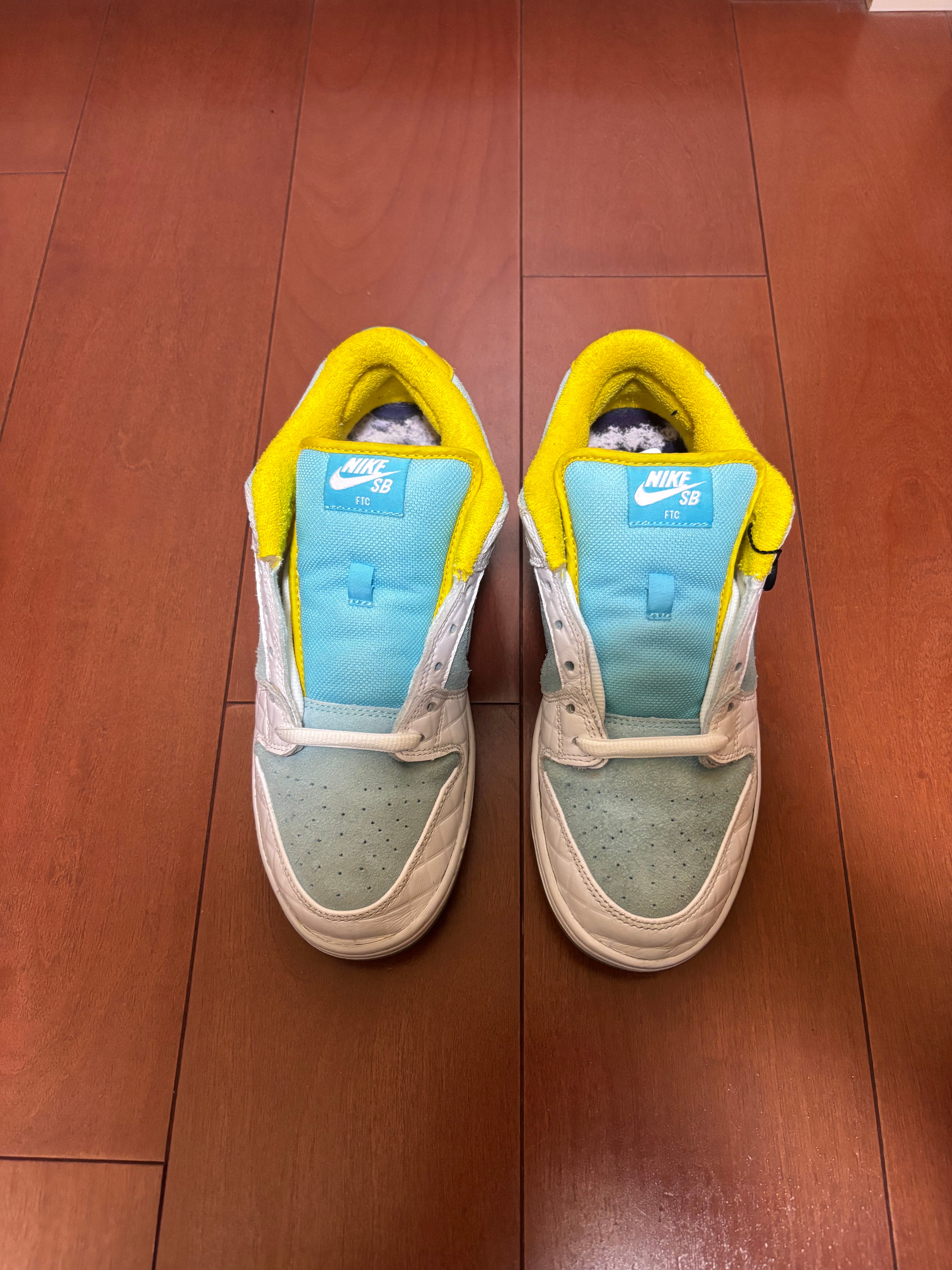FTC × ナイキ SB ダンク ロー "ホワイト/ブルー"