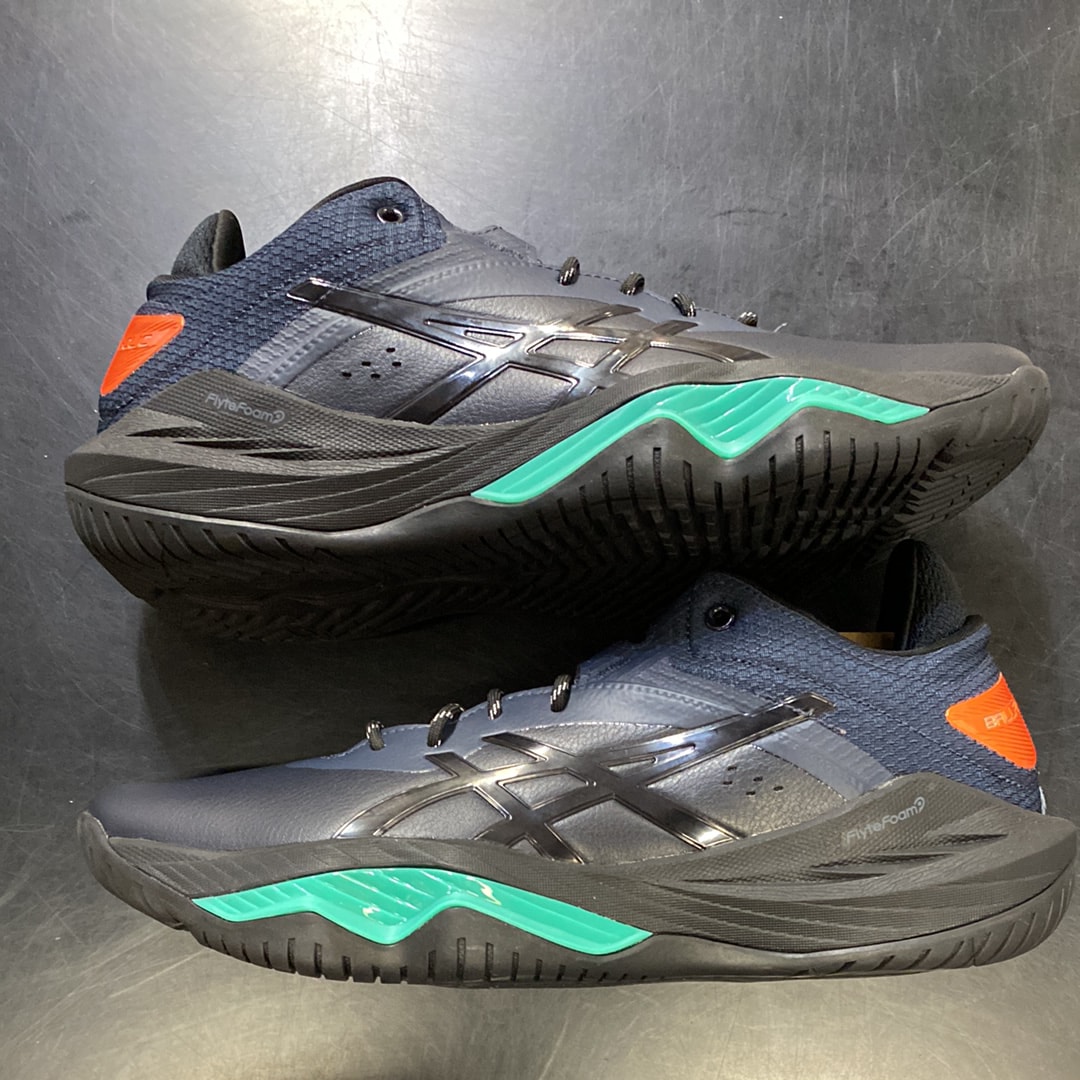 ボーラホリック × アシックス ノヴァ サージ ロー "ミッドナイト/オーロラグリーン"