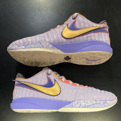 Nike LeBron 20 "Violet Frost"