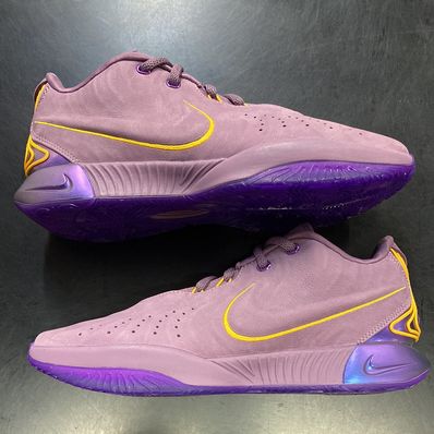 Nike LeBron 21 "Purple Rain"