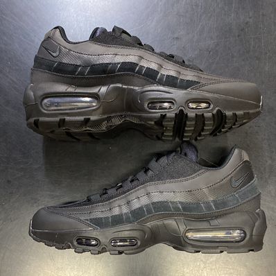 Nike Air Max 95 Essential "Black/Dark Grey/Black"