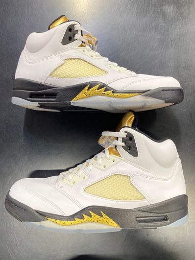 NIKE AIR JORDAN 5 RETRO OLYMPIC (2016)の新品/中古フリマ(通販