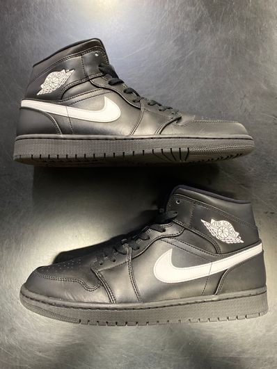 Nike Air Jordan 1 Mid "Black/White" (2018)
