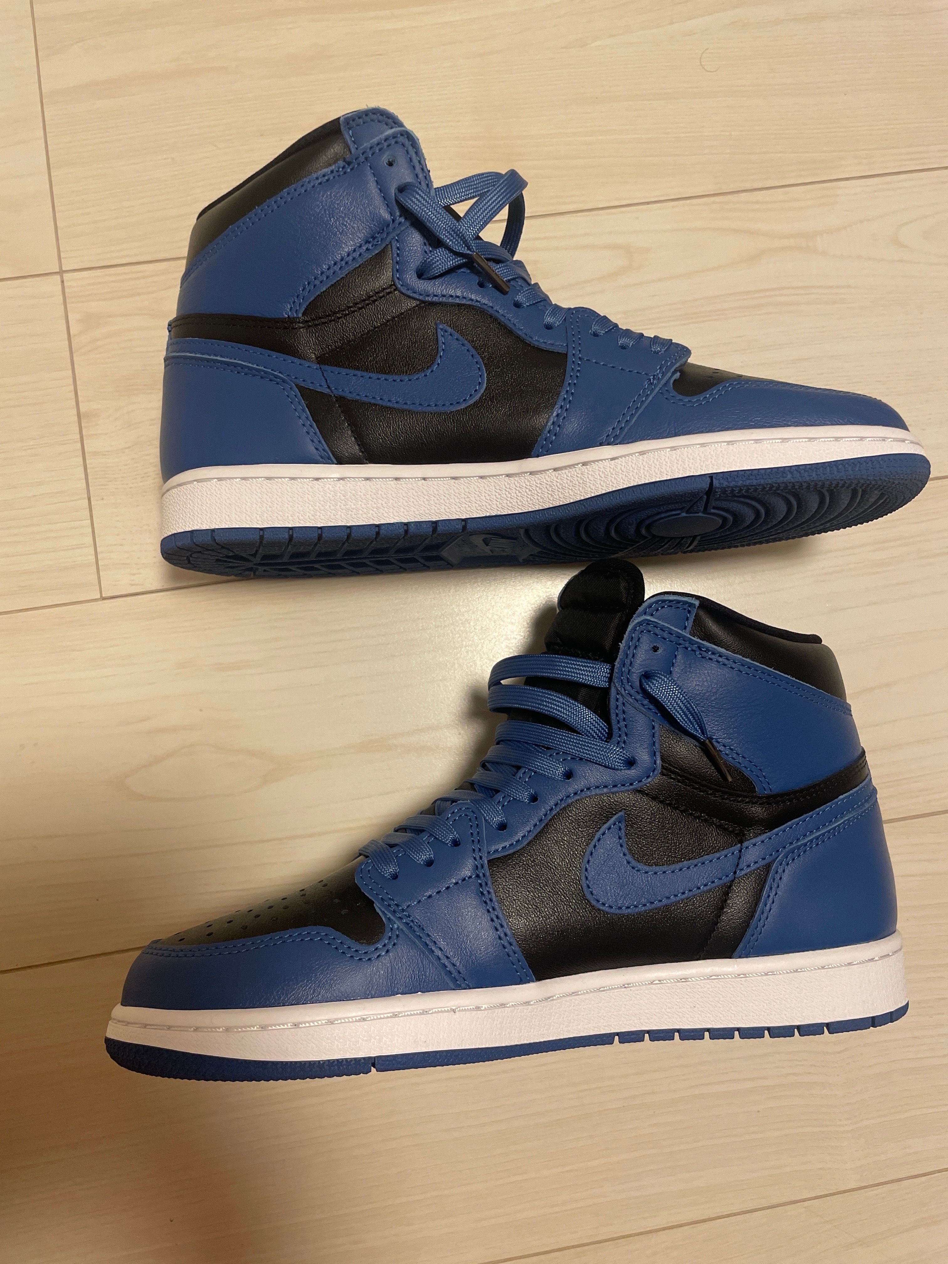 Nike Air Jordan 1 Retro High OG "Dark Marina Blue"