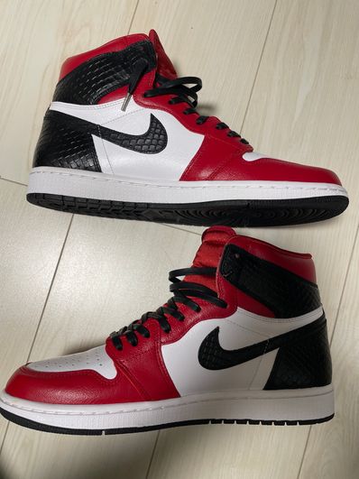 Nike Women's Air Jordan 1 High OG "Satin Red"