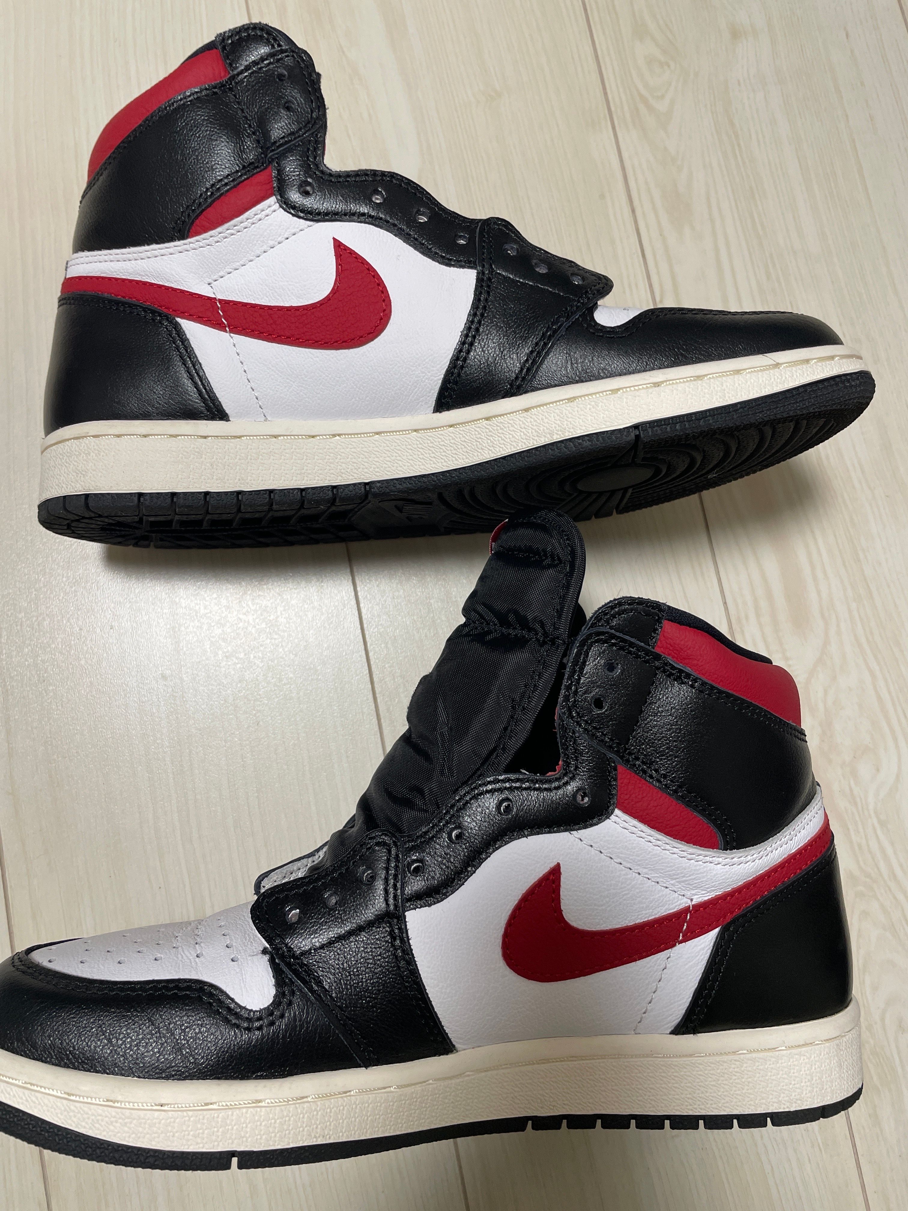 Nike Air Jordan 1 Retro High "Black/White/Sail/Gym Red"