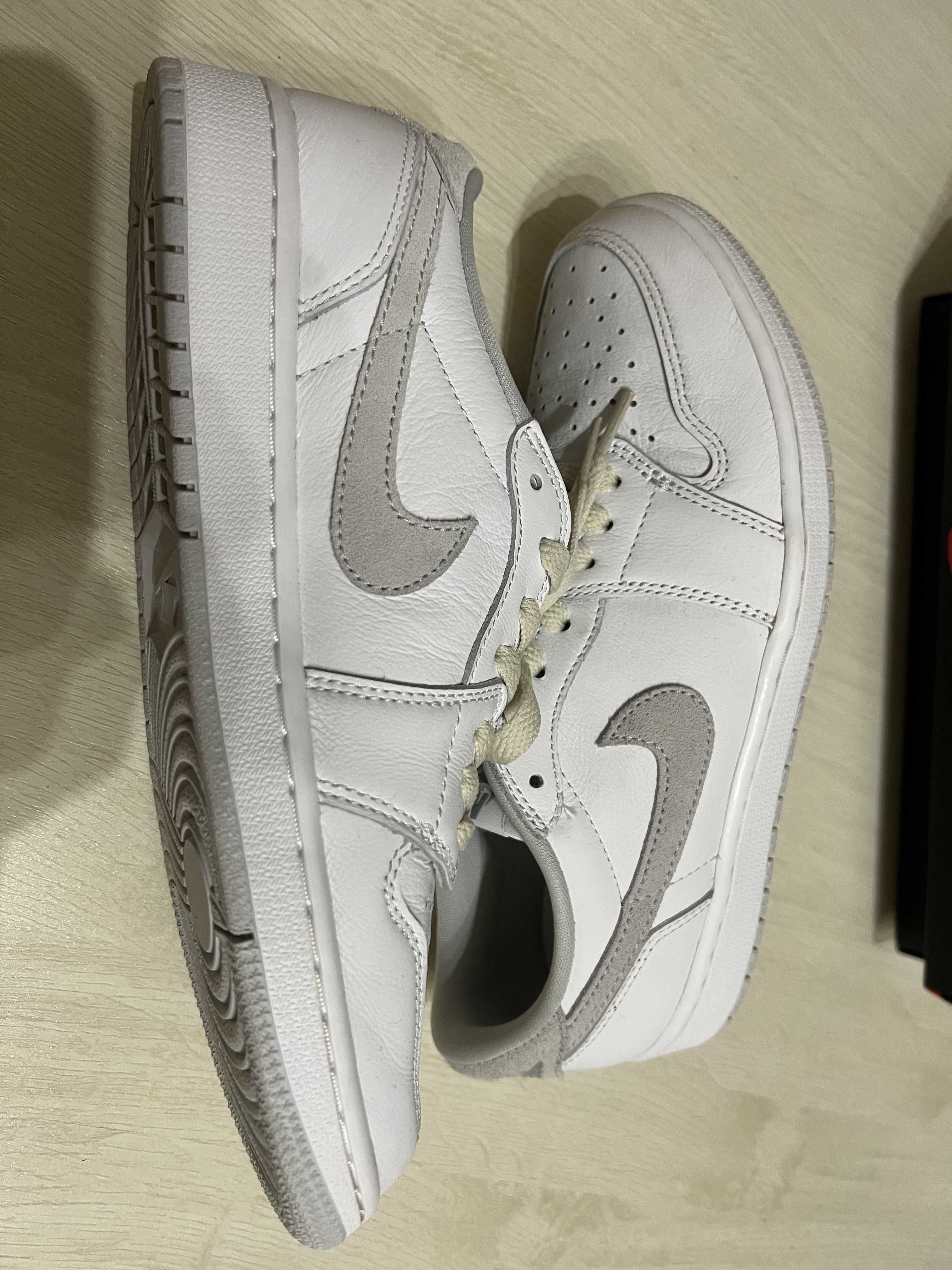 Nike Air Jordan 1 Low OG "Neutral Grey"