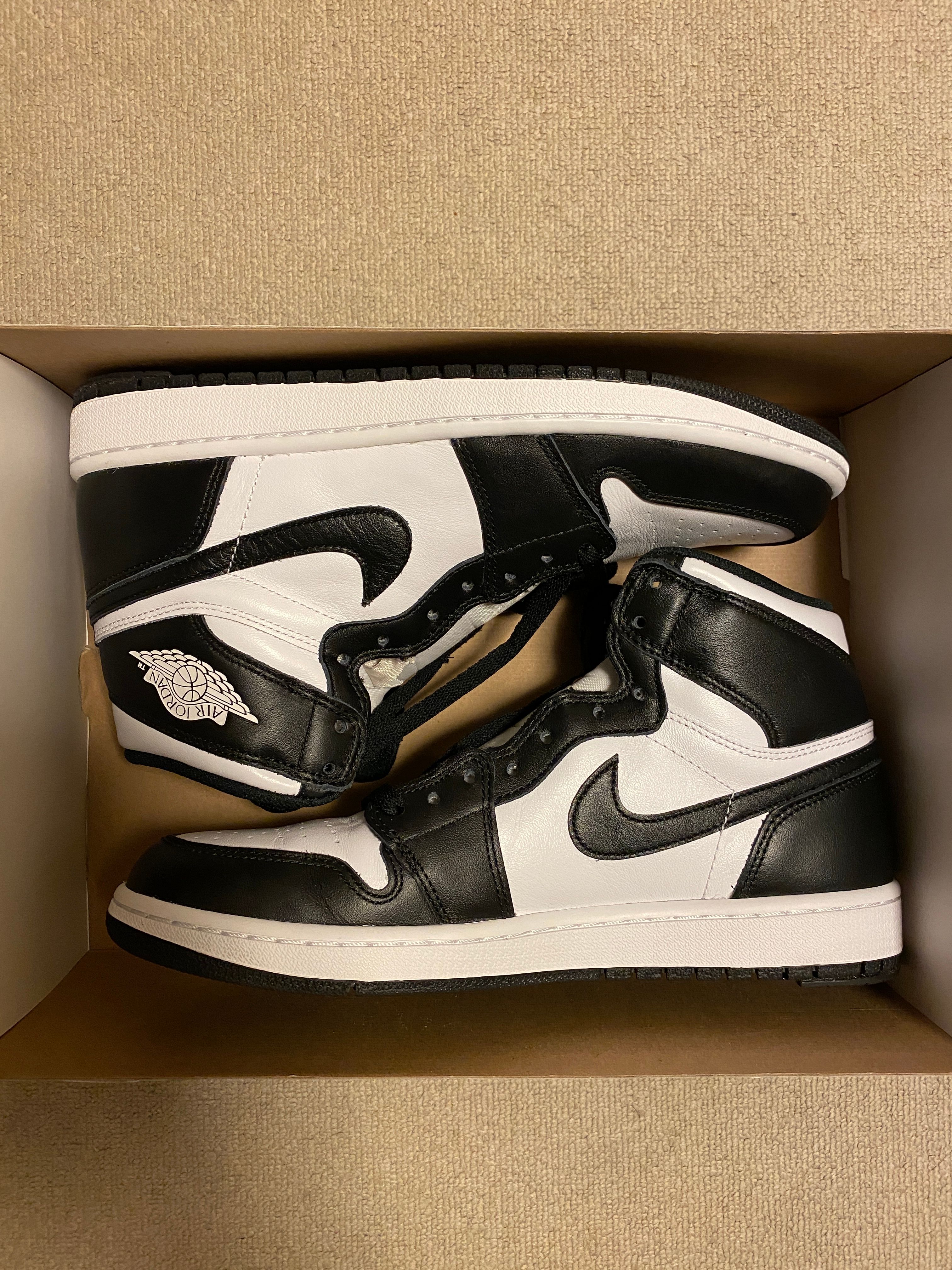 Nike Air Jordan 1 Retro High OG "Black/White" (2014)