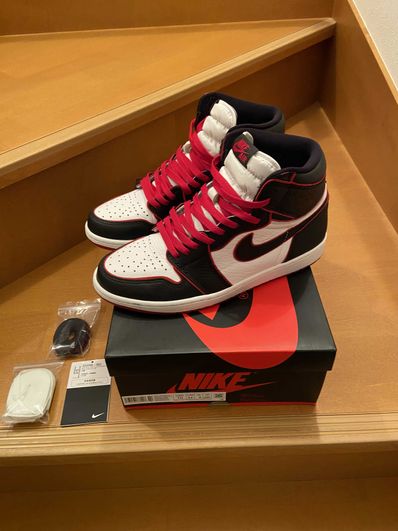 Nike Air Jordan 1 Retro High OG "Blood Line"