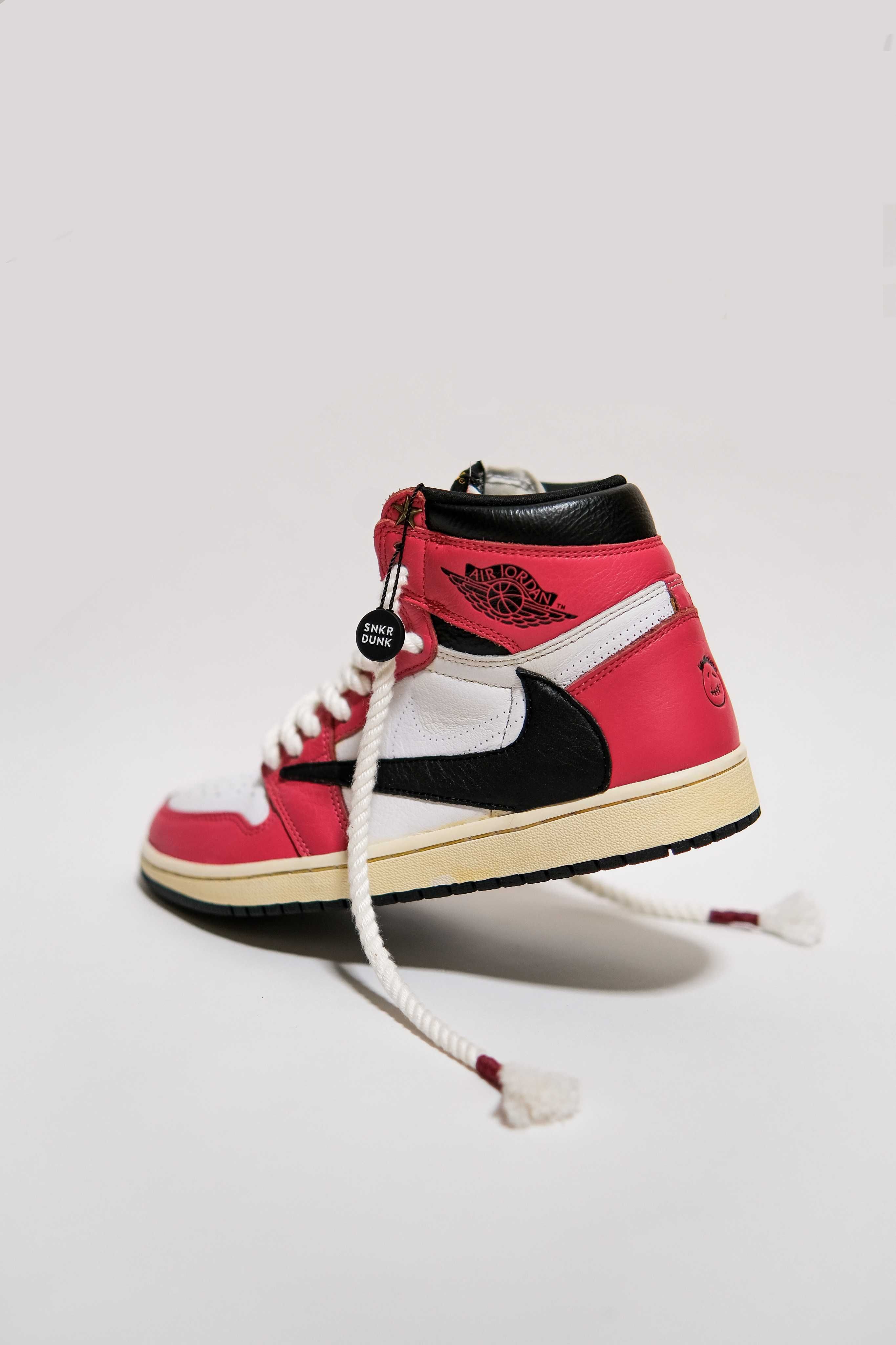 Nike Air Jordan 1 High OG "Light Fusion Red"