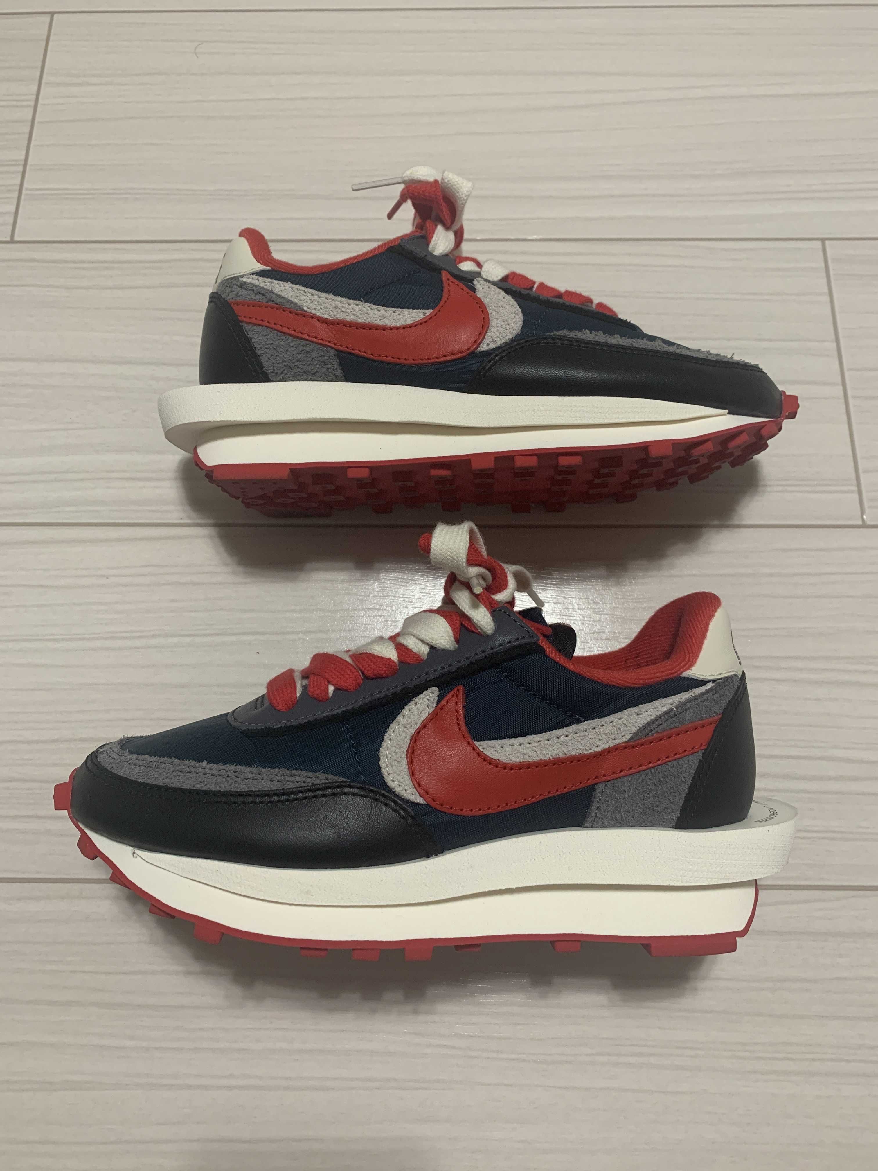 UNDERCOVER × sacai × Nike LD Waffle "Midnight Spruce/Pale Ivory-Dark Grey-University Red"