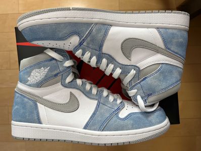 Nike Air Jordan 1 High OG "Hyper Royal"