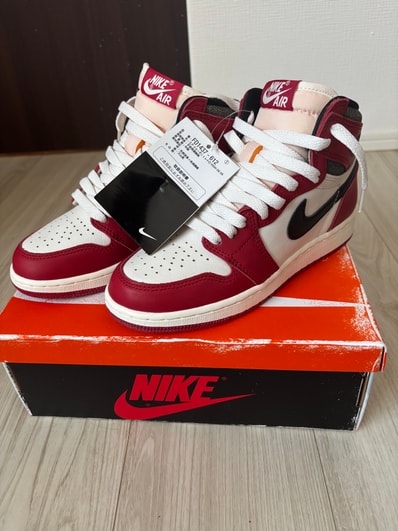 Nike Air Jordan 1 High OG "Lost & Found/Chicago"