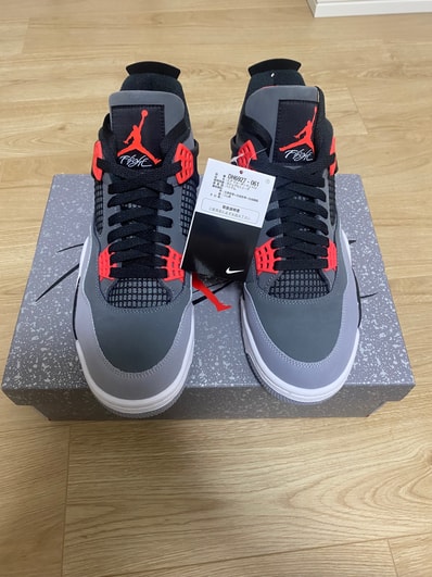 Nike Air Jordan 4 Retro "Infrared 23"