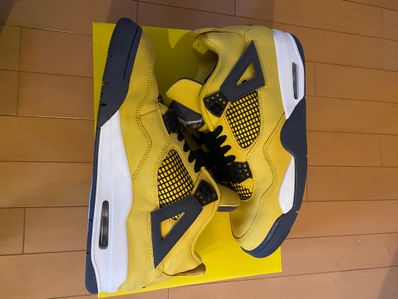 Nike Air Jordan 4 "Tour Yellow"