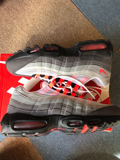 Nike Air Max 95 OG "White/Solar Red"