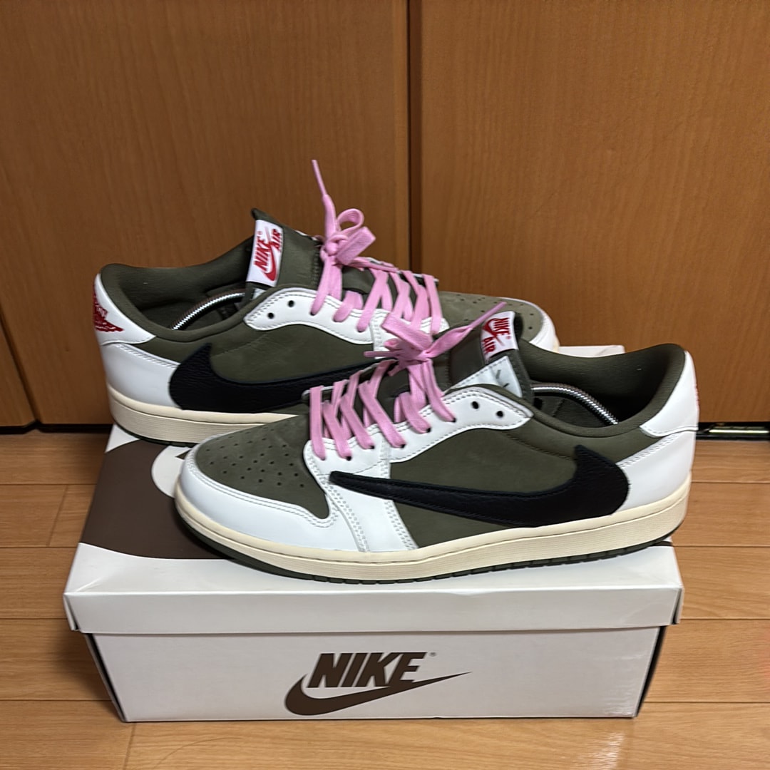 Travis Scott × Nike Air Jordan 1 Low OG SP "Reverse Olive"