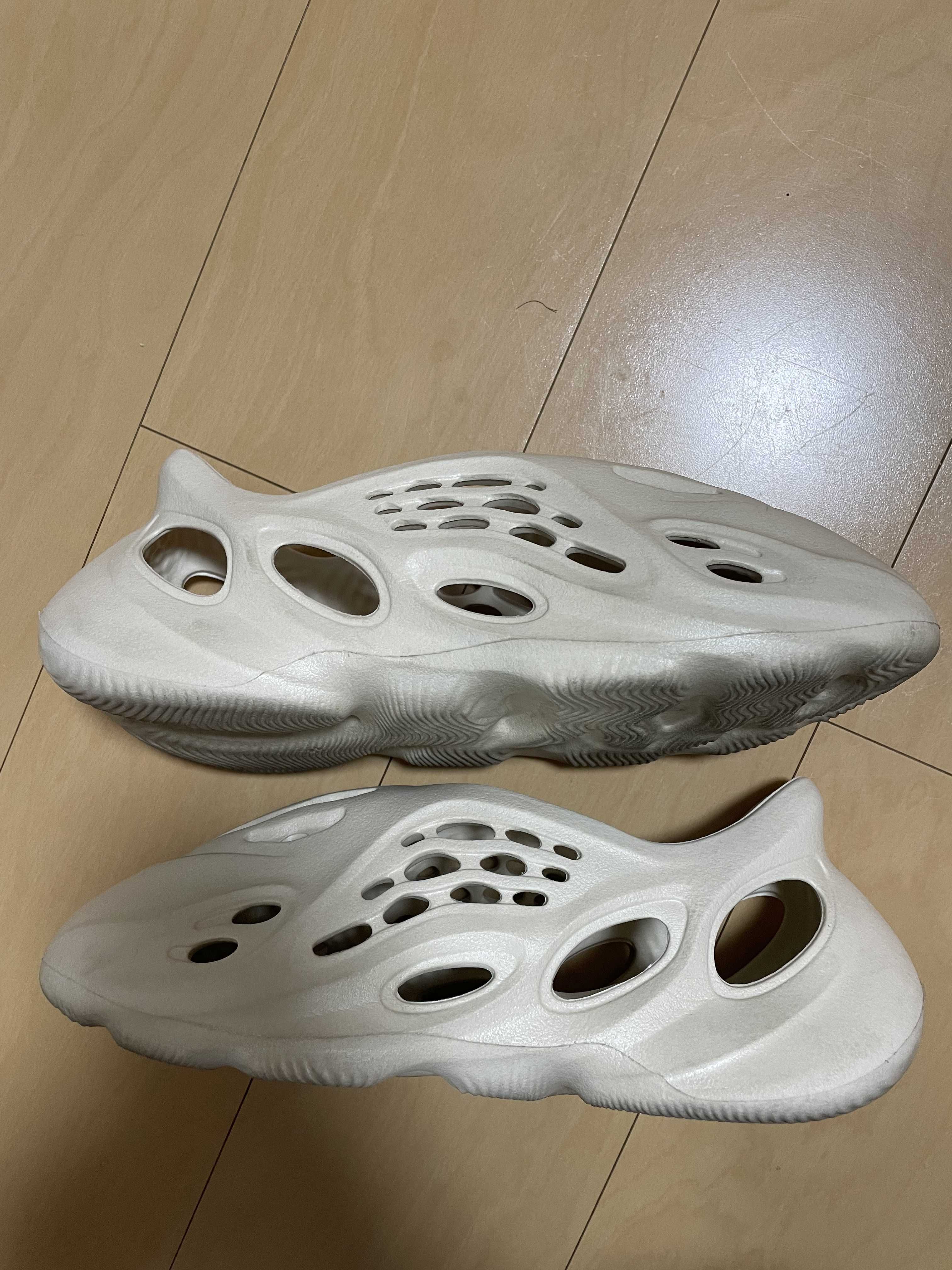 adidas YEEZY Foam Runner "Sand"