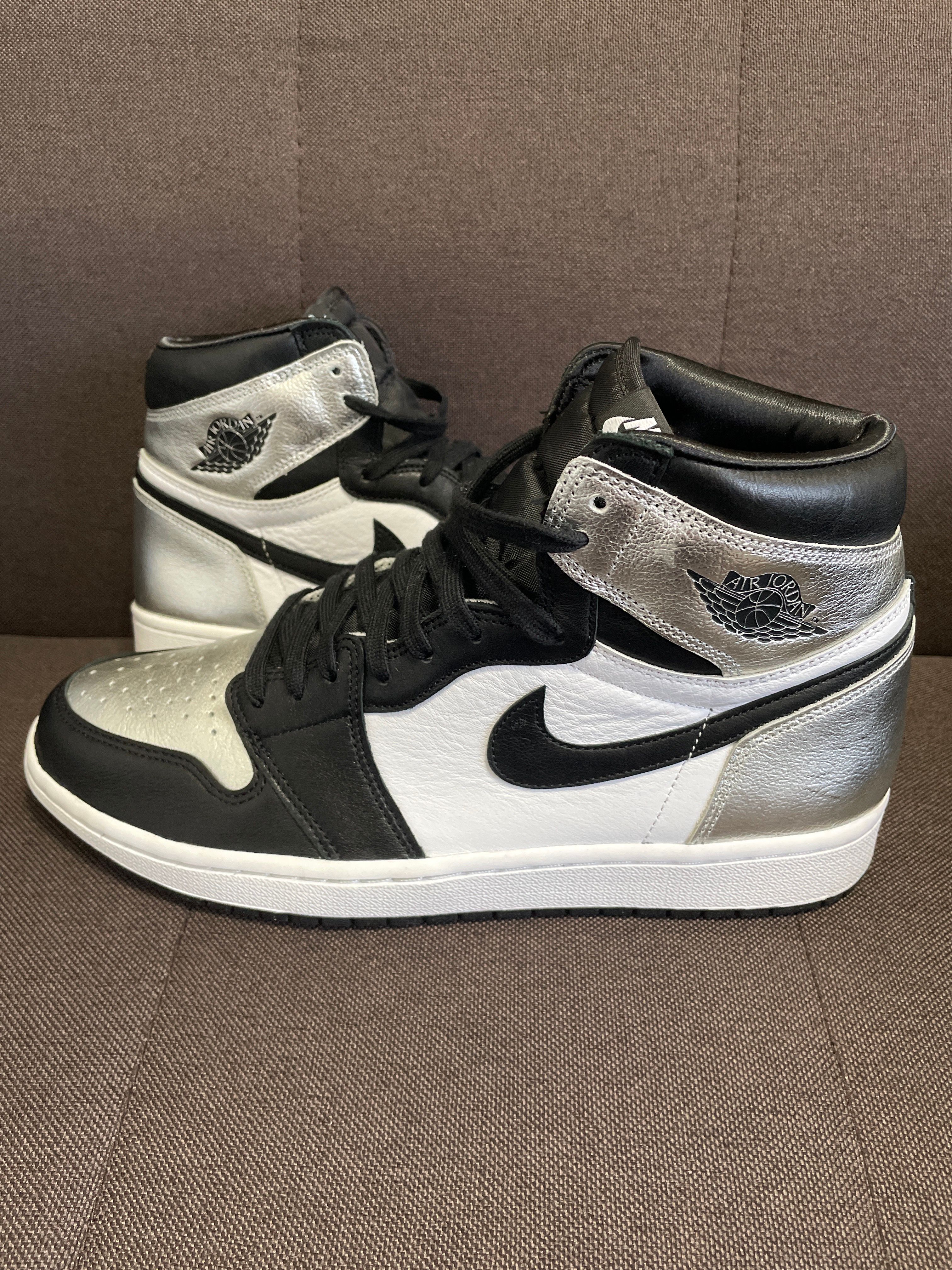 Nike Women's Air Jordan 1 Retro High OG "Silver Toe"