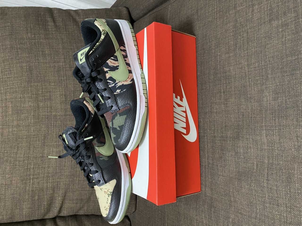 NIKE DUNK LOW SE "BLACK MULTI CAMO"