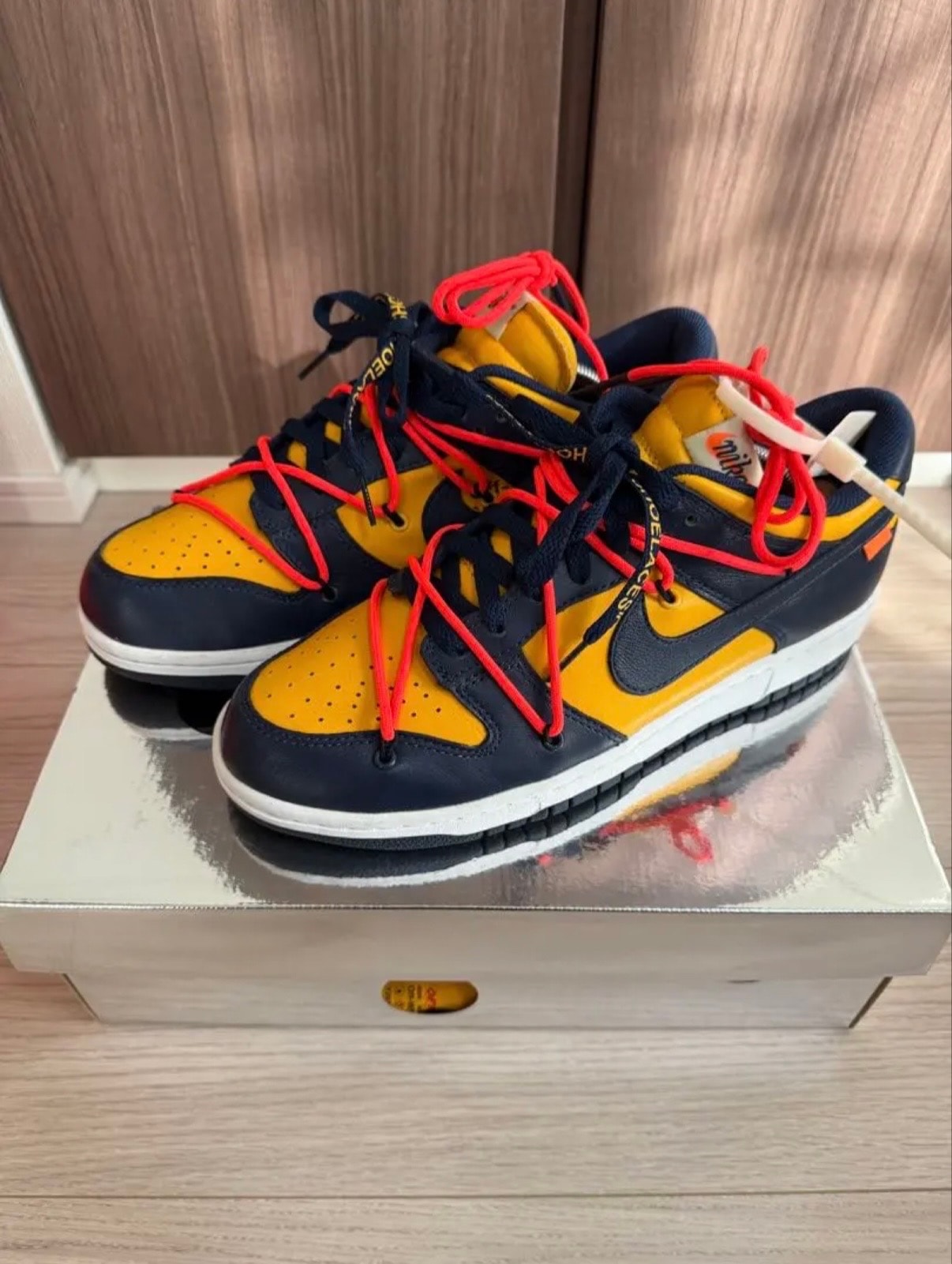 Off-White × Nike Dunk Low  LTHR "University Gold/Midnight Navy/White"