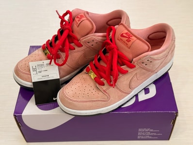 Nike SB Dunk Low "Pink Pig"