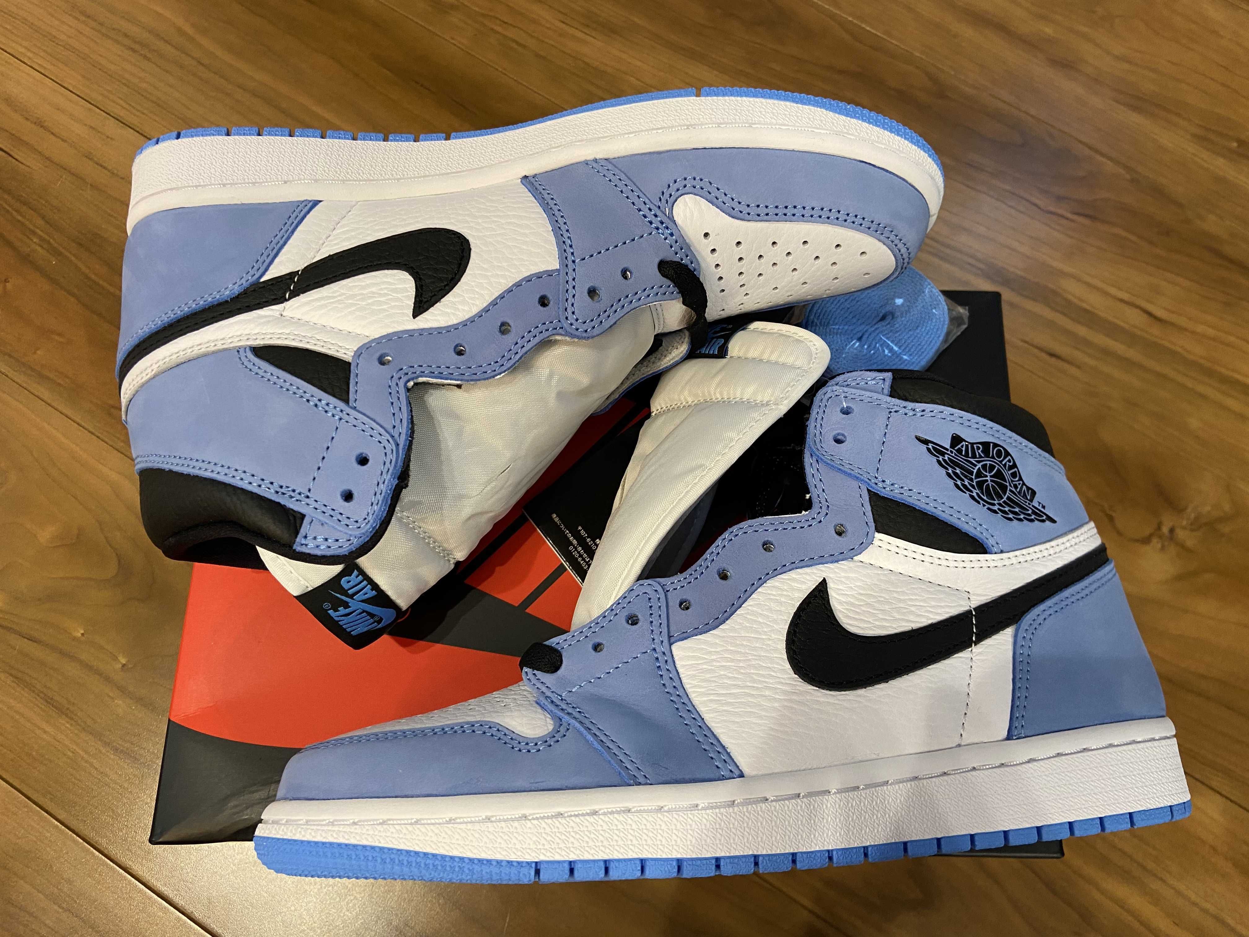 Nike Air Jordan 1 High OG "University Blue"