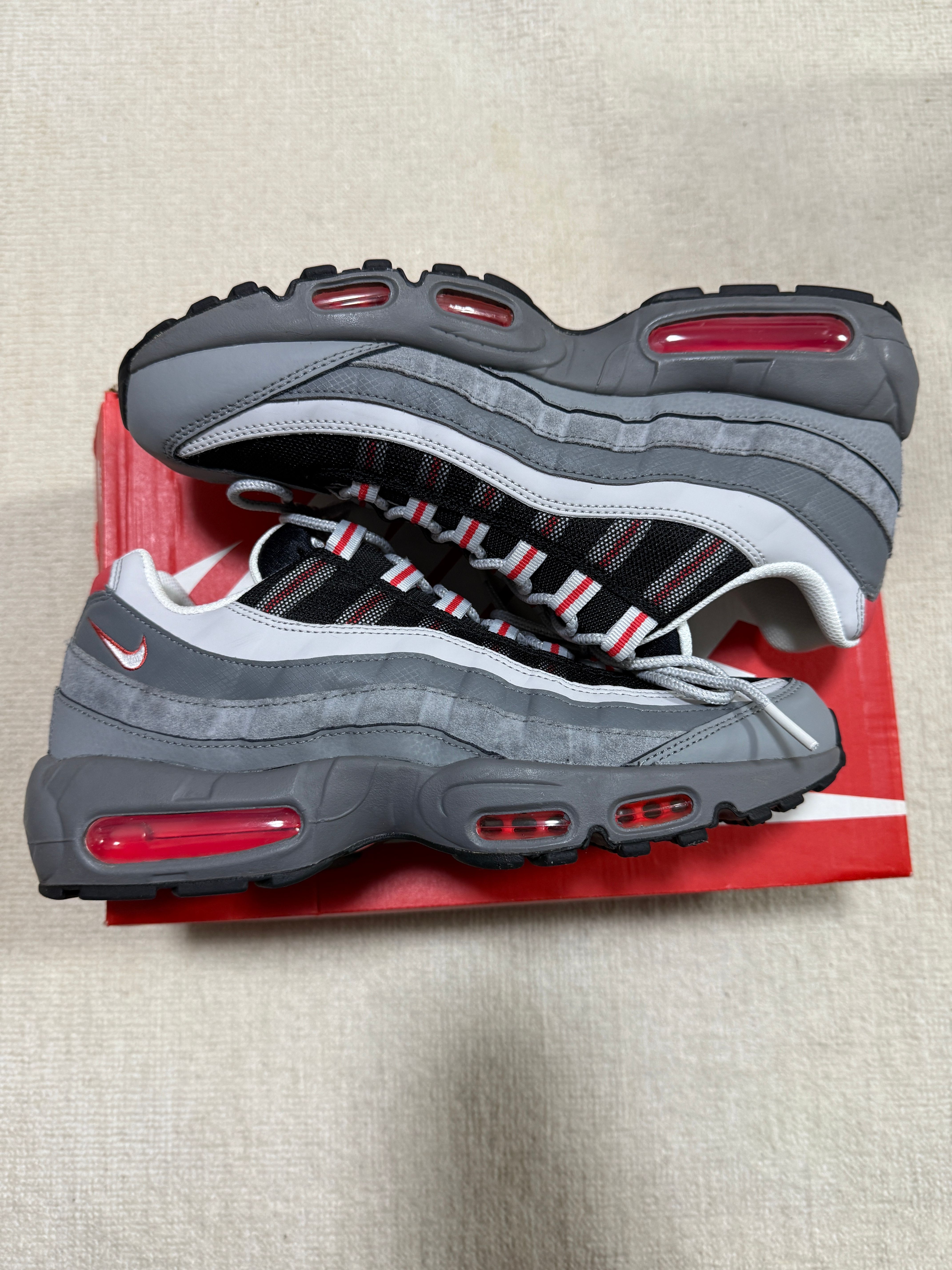 Nike Air Max 95 "Essential Track Red"
