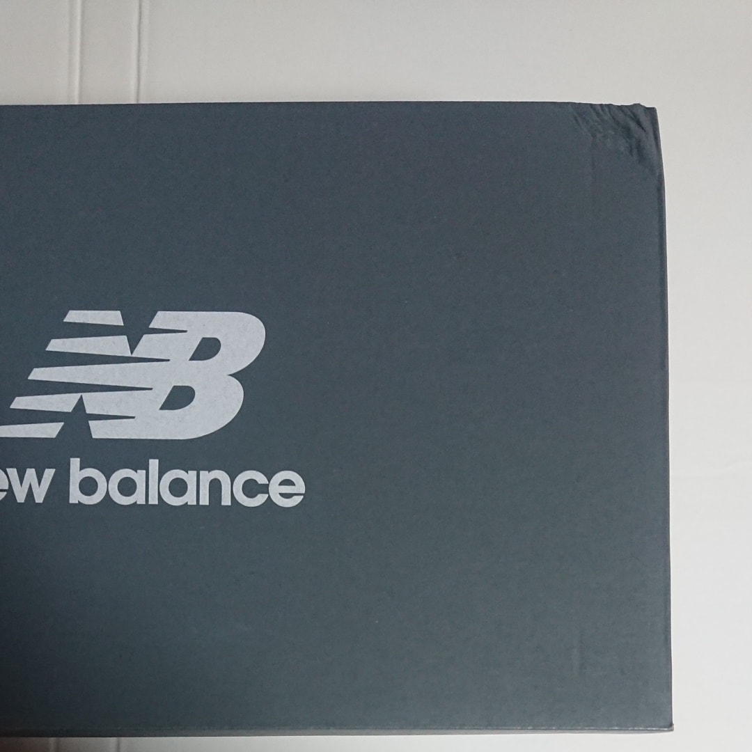 New Balance 204L "Timberwolf/Linen"