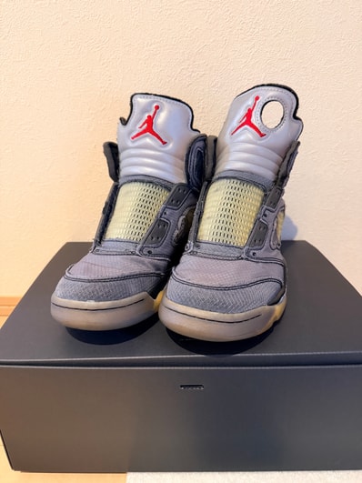 Off-White × Nike Air Jordan 5 "Black/Muslin/Fire Red"