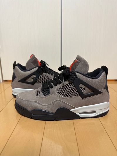 Nike Air Jordan 4 "Taupe Haze"