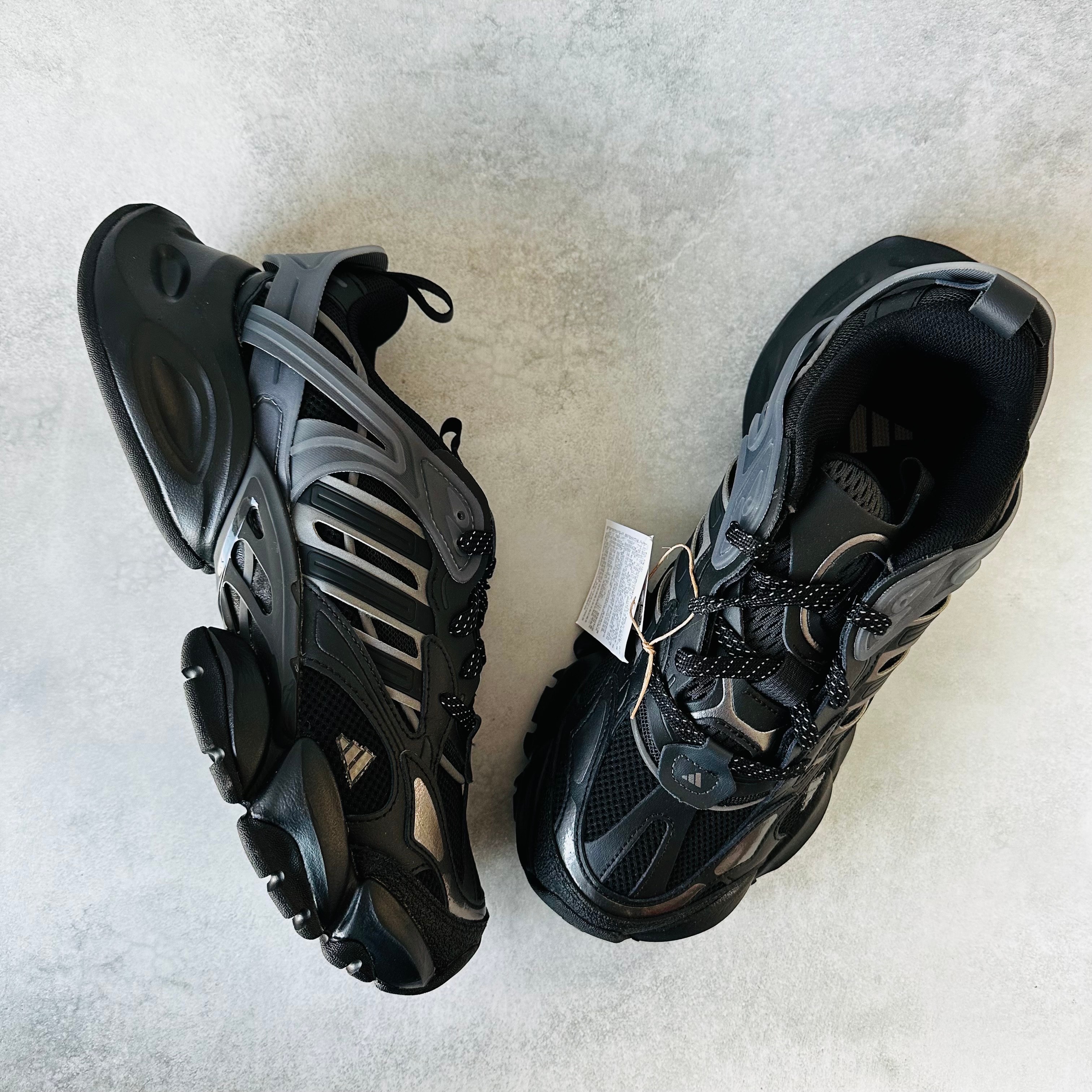 adidas XLG Runner Deluxe "Black/Grey"