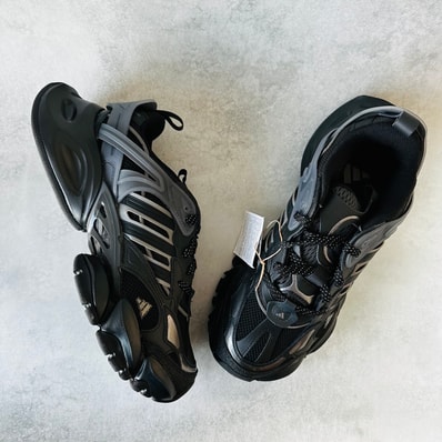 adidas XLG Runner Deluxe "Black/Grey"