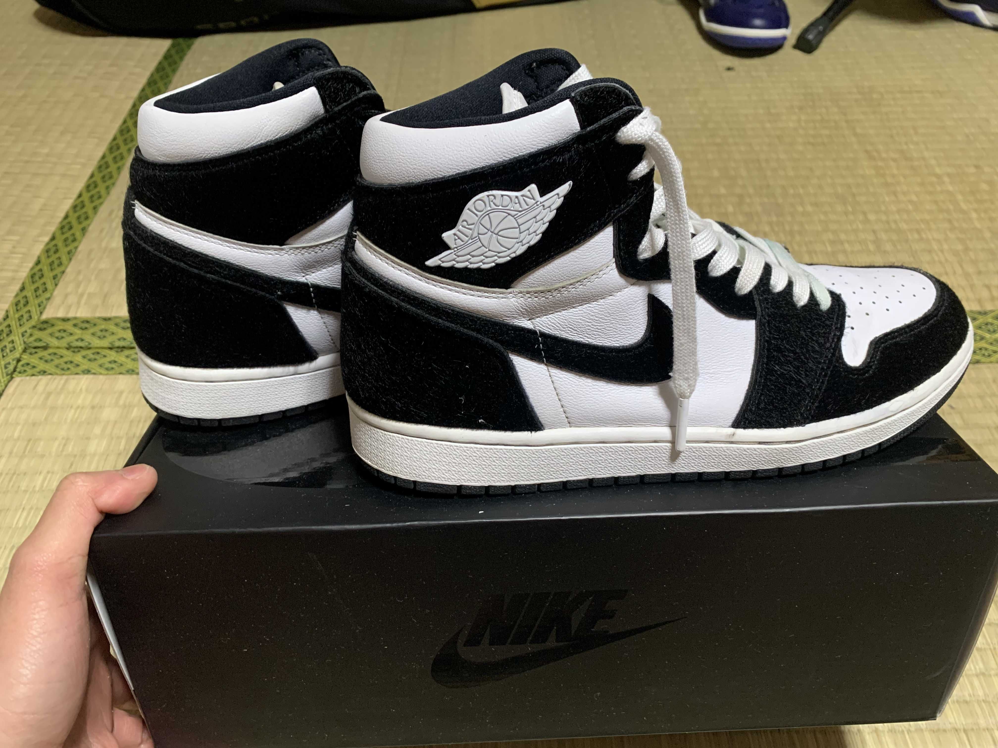 Nike Women's Air Jordan 1 Retro High OG "Black/White"