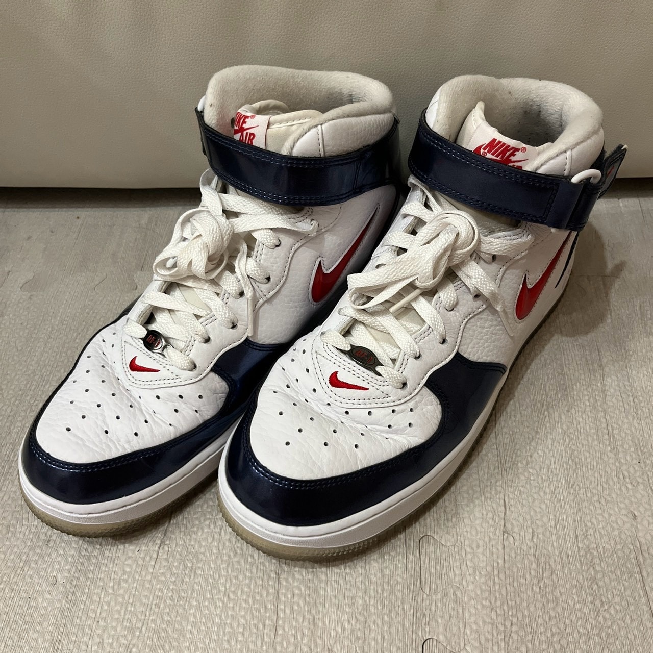 Nike Air Force 1 Mid QS "University Red and Midnight Navy"