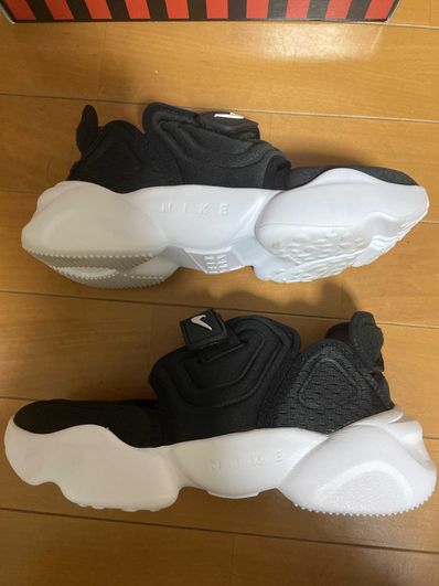 Nike Women's Aqua Rift "Black/White"