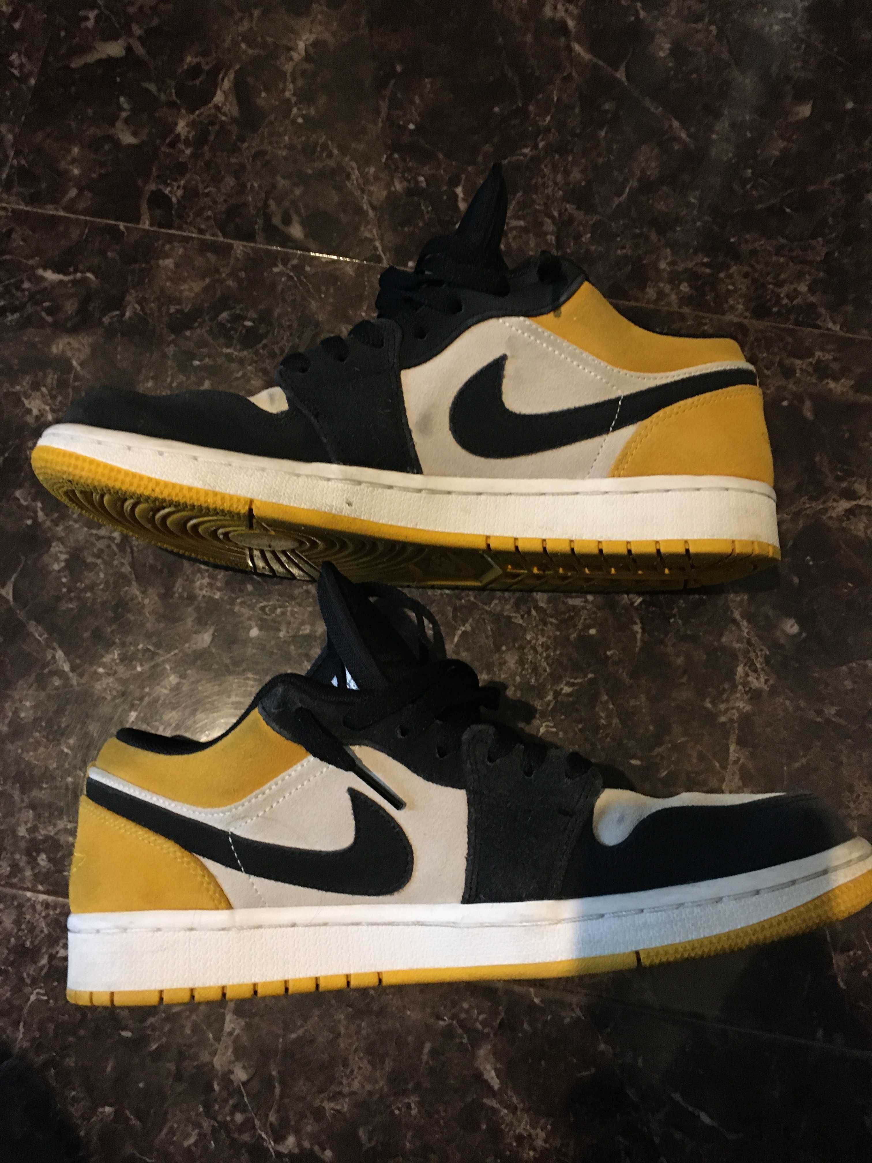 Nike Air Jordan 1 Low "Sail University Gold Black"