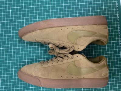 Supreme × Nike SB Blazer Low GT "Golden Beige"