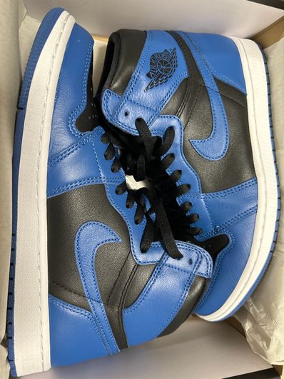 Nike Air Jordan 1 Retro High OG "Dark Marina Blue"