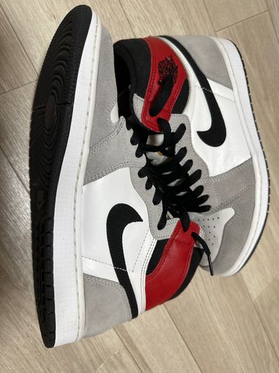 Nike Air Jordan 1 High OG "White/Black/Light Smoke Grey"
