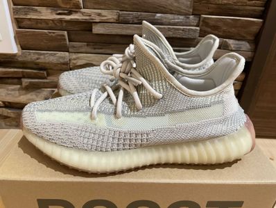 ADIDAS YEEZY BOOST 350 V2 CITRINを買うならスニーカーダンク ADIDAS YEEZY BOOST 350 V2 CITRINを買うならスニーカーダンク