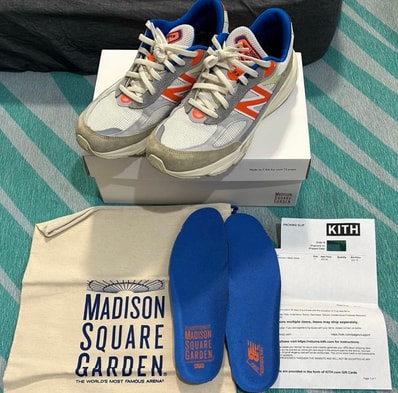 KITH × New Balance 990V6 Madison Square Garden "Sanddrift"