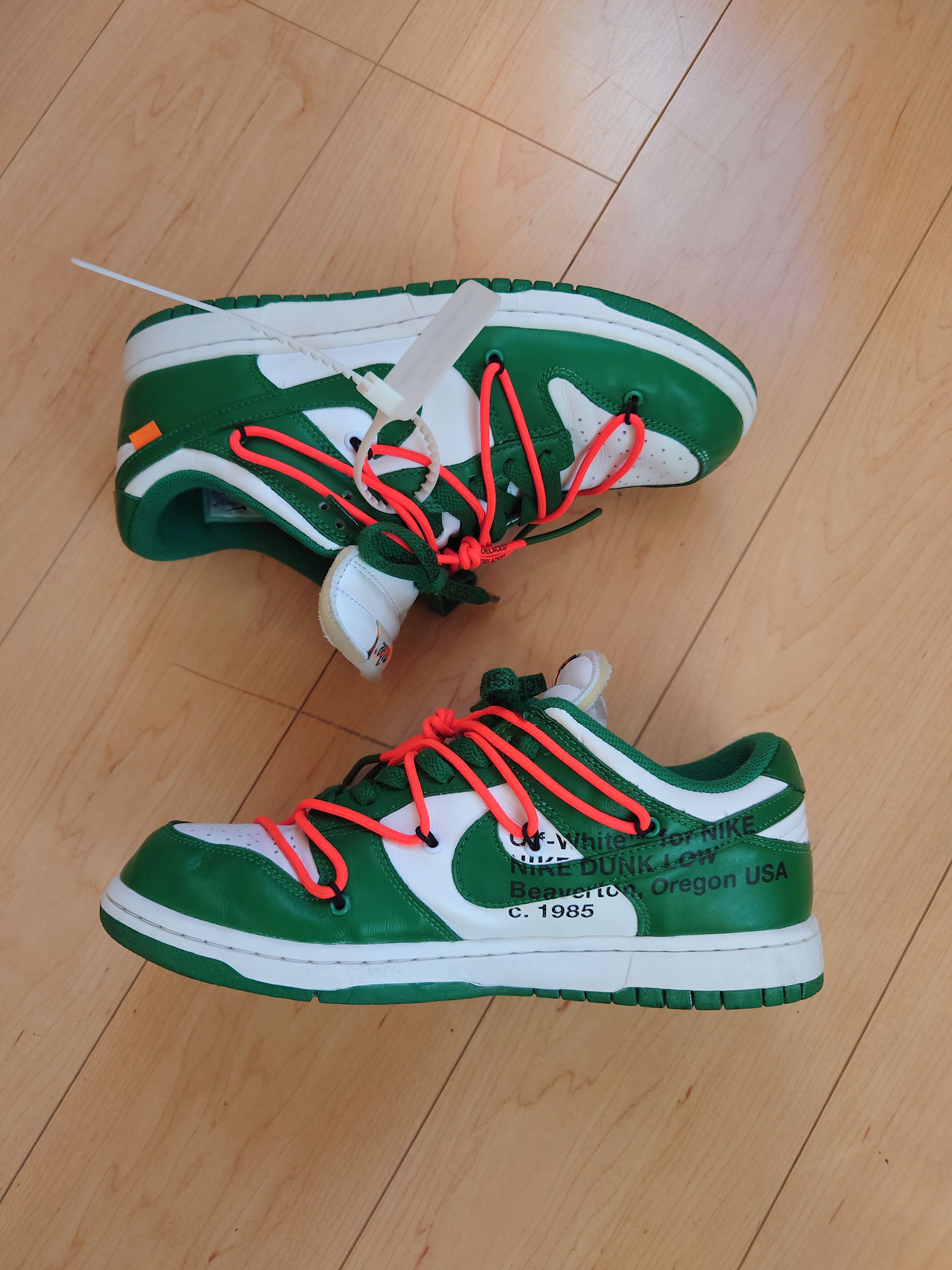 Off-White × Nike Dunk Low "White/Pine Green"